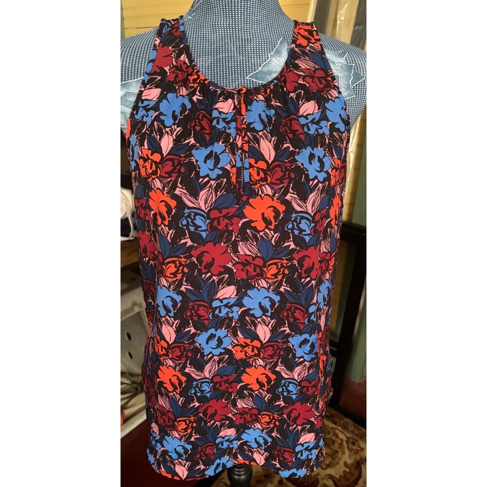 Unbranded Size Small Women’s Pullover Floral Shell Blouse 34” Bust 27” Length